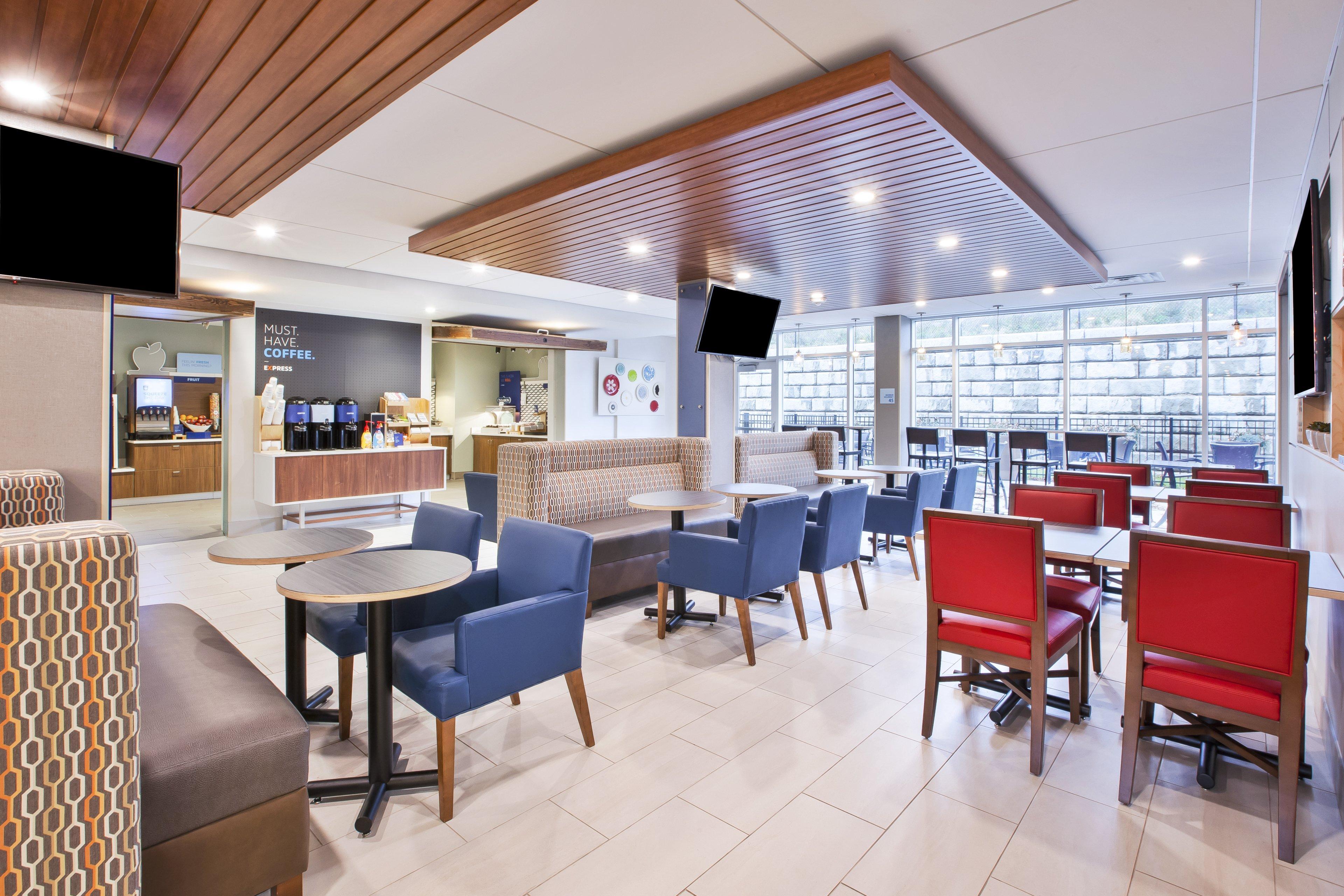Holiday Inn Express & Suites Grand Rapids Airport North By Ihg Cascade Dış mekan fotoğraf